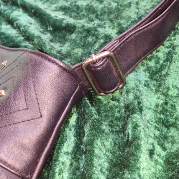 Hand Bag - Picture 4 of 6